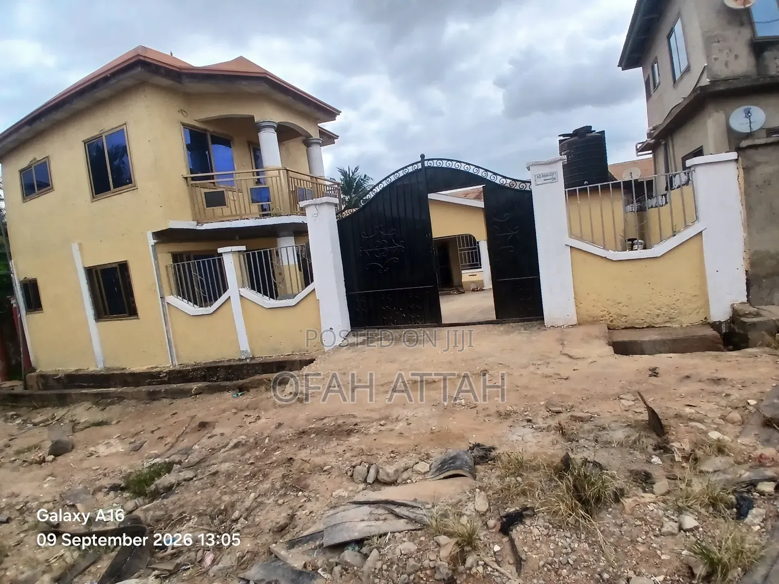 6bdrm House in Santasi Brofoyedu, Kumasi Metropolitan for sale