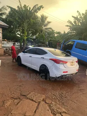 Hyundai Elantra GLS Sedan FWD (1.8L 4cyl 6M) 2013 White