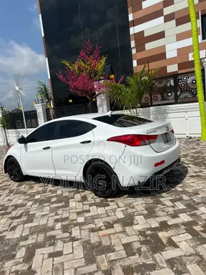 Hyundai Elantra GLS Sedan FWD (1.8L 4cyl 6M) 2013 White