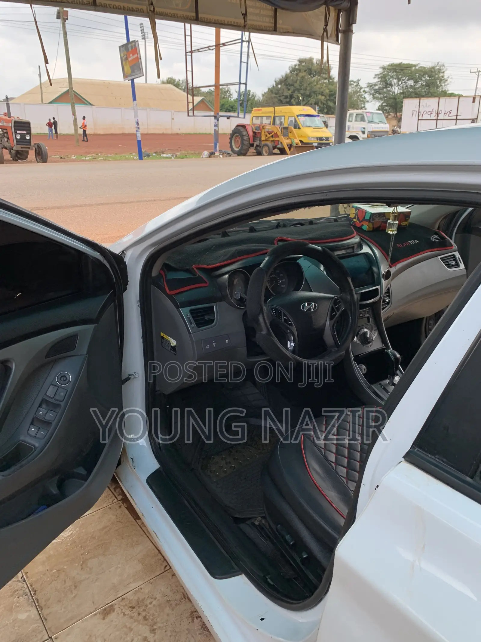 Hyundai Elantra GLS Sedan FWD (1.8L 4cyl 6M) 2013 White
