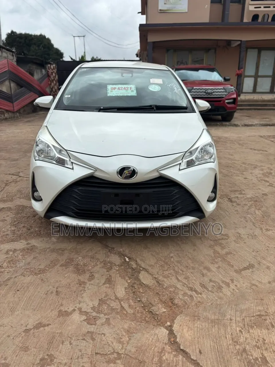 Toyota Vitz 1.3 AWD 5dr 2017 White