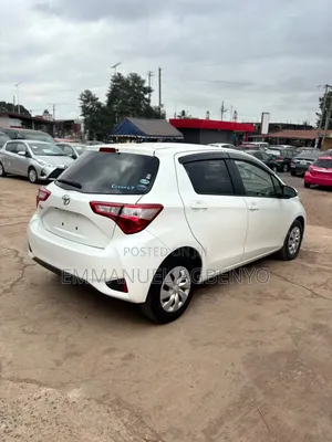 Toyota Vitz 1.3 AWD 5dr 2017 White