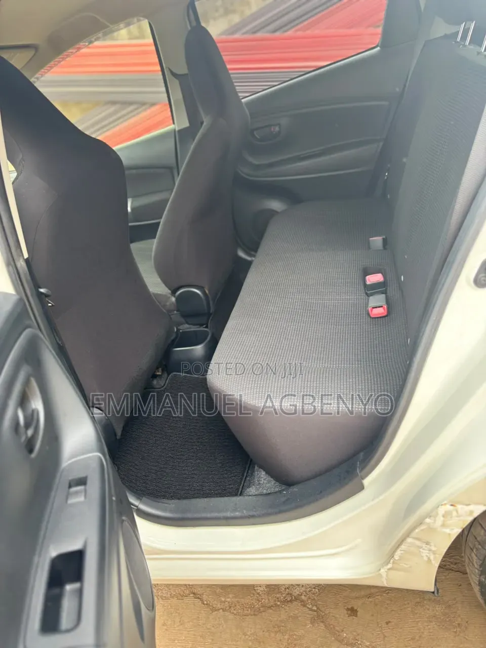 Toyota Vitz 1.3 AWD 5dr 2017 White