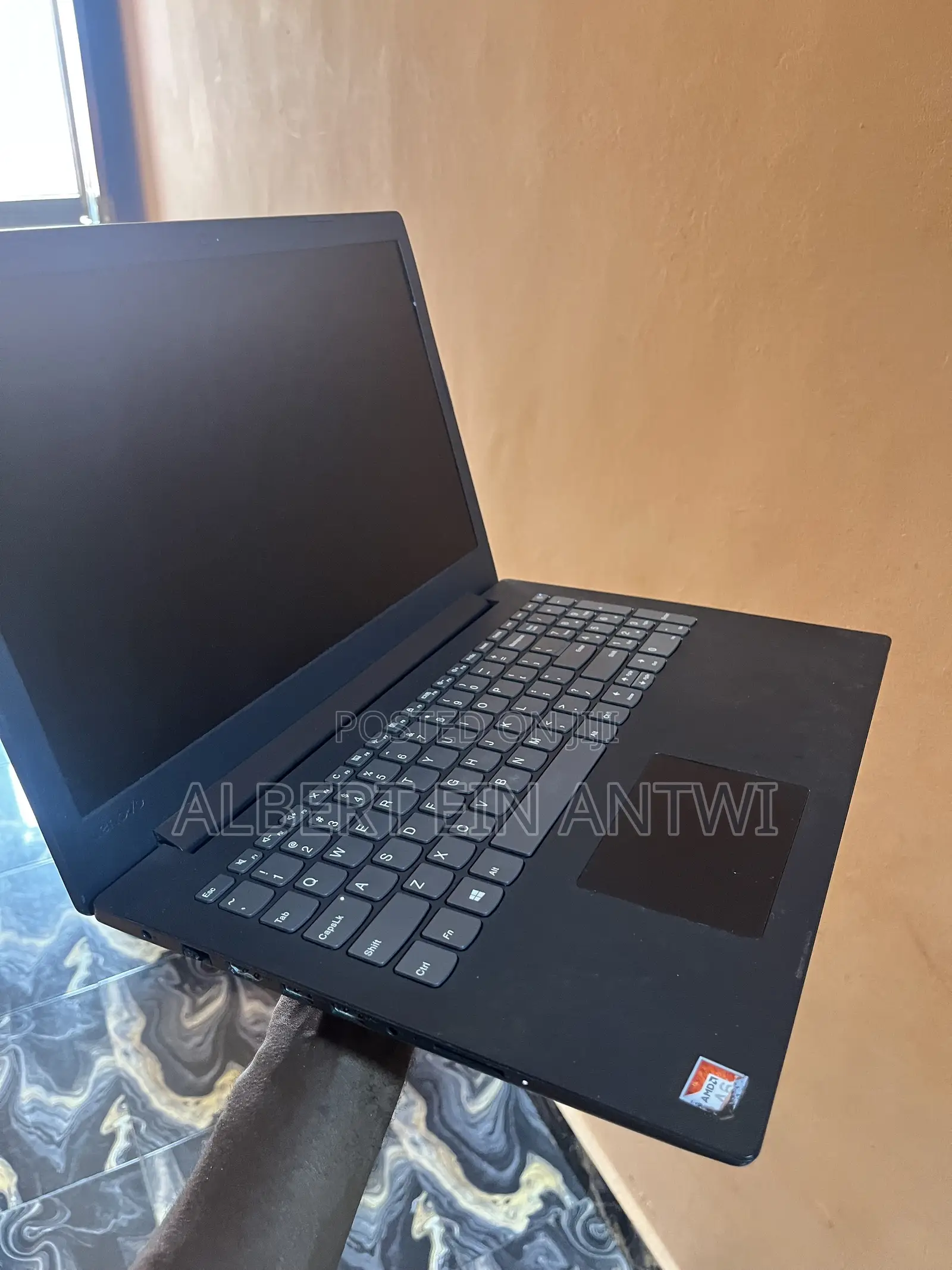 Laptop Lenovo A7 4GB Intel Core i5 HDD 256GB