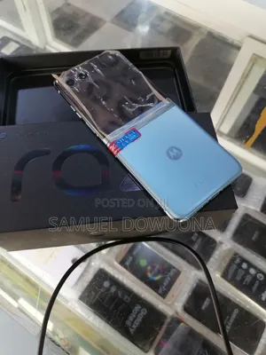 New Motorola Razr 40 Ultra 256 GB Blue