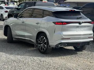Changan UNI-Z iDD Premium 2024 Maroon
