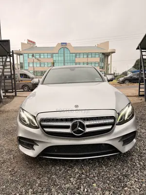 Mercedes-Benz E300 2019 Silver