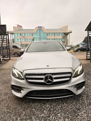 Mercedes-Benz E300 2019 Silver