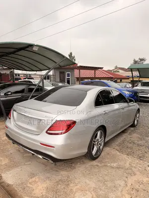 Mercedes-Benz E300 2019 Silver