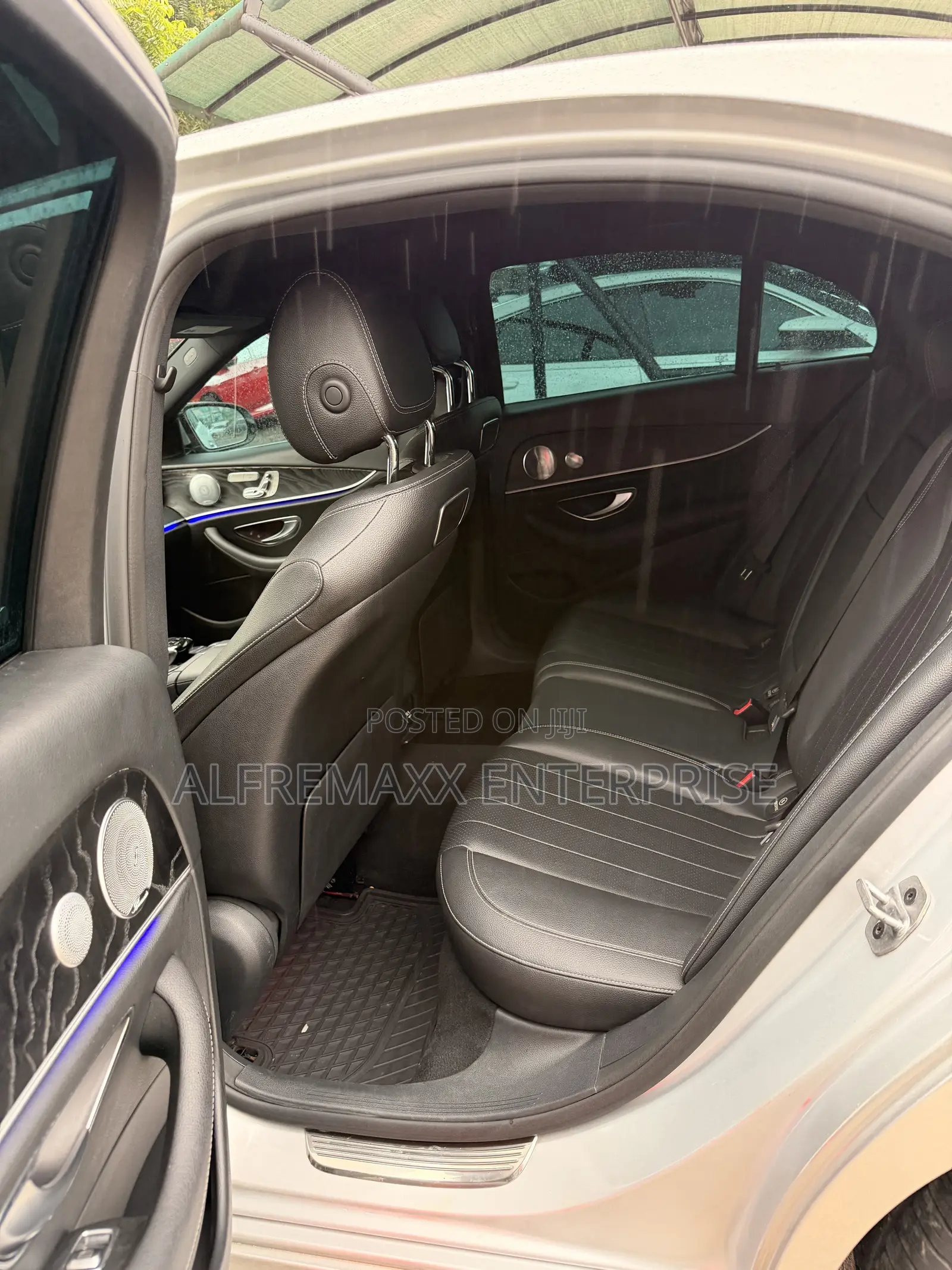 Mercedes-Benz E300 2019 Silver