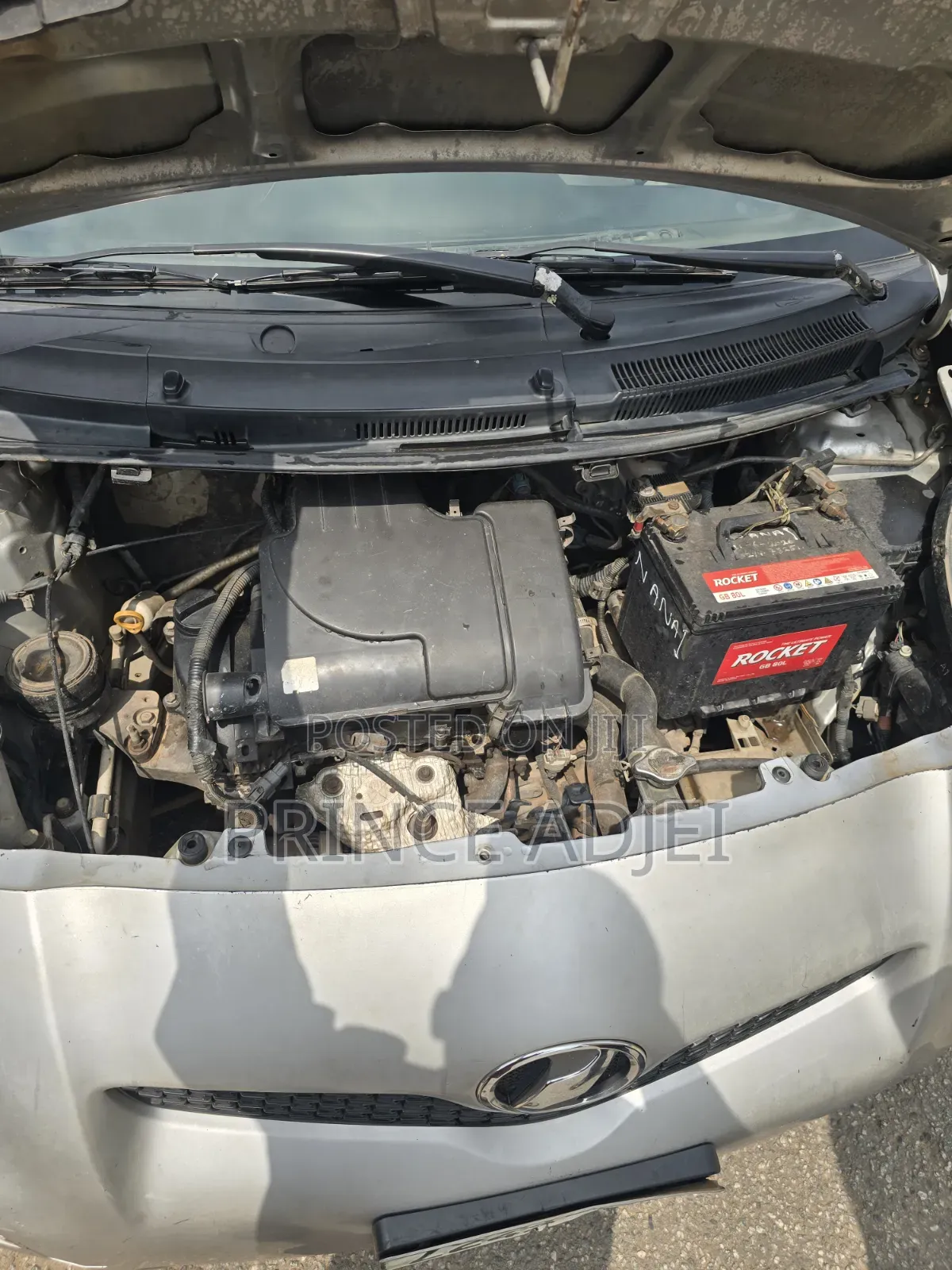 Toyota Vitz 1.0 FWD 5dr 2010 Silver