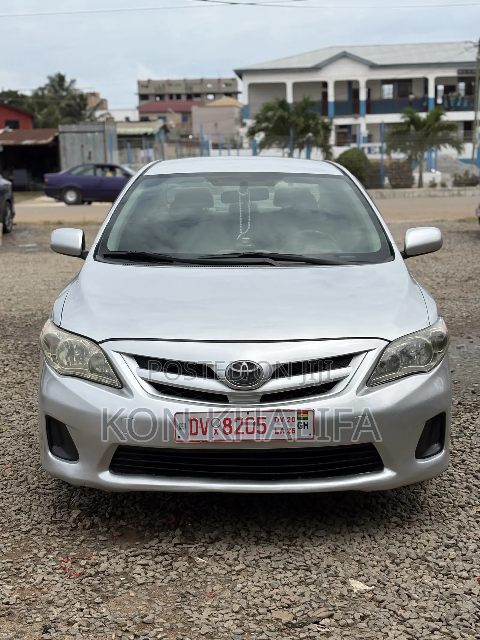 Toyota Corolla LE 4dr Sedan (1.8L 4cyl 4A) 2012 Silver