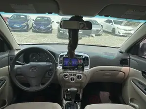 Hyundai Accent 2010 White