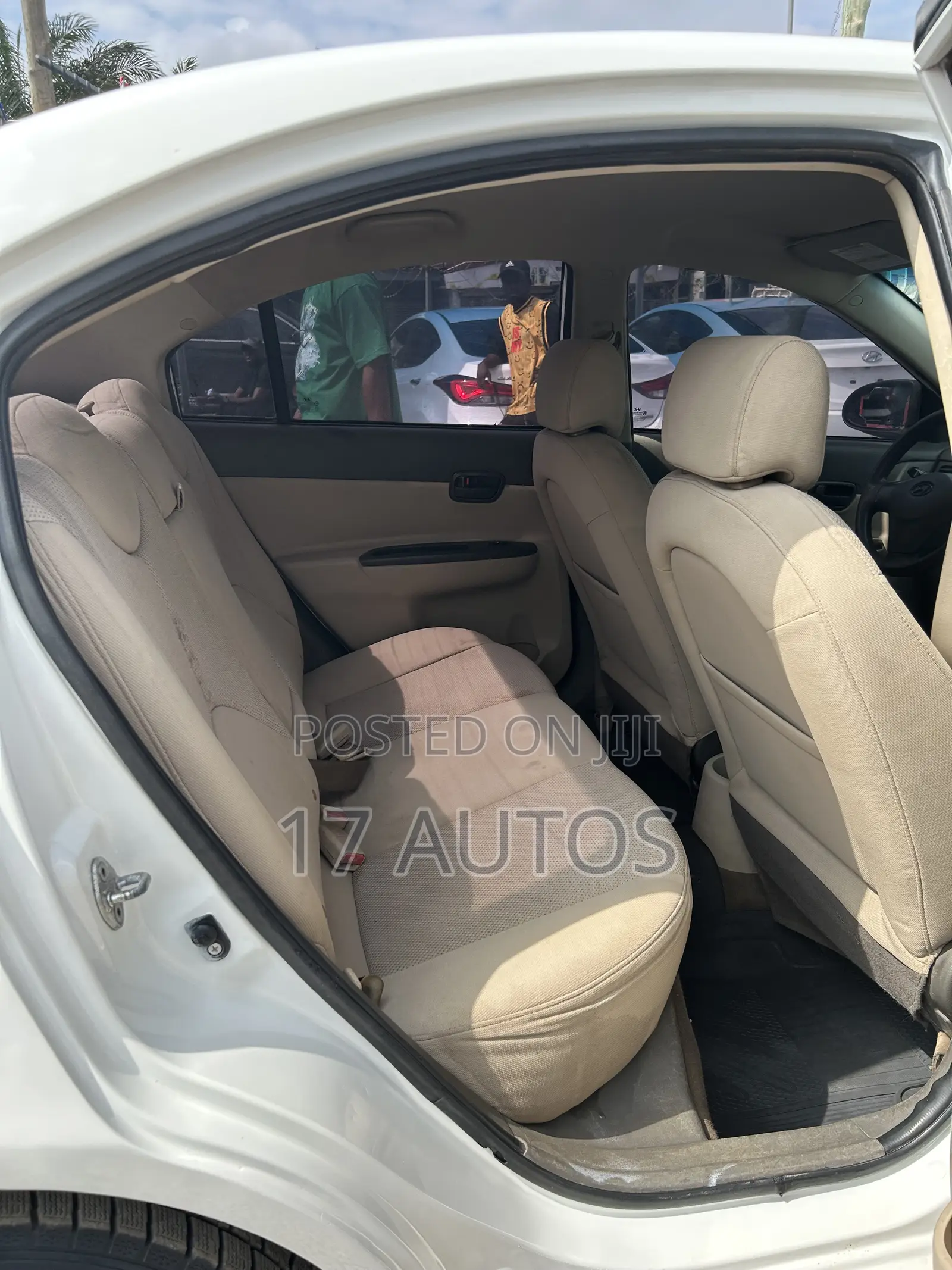 Hyundai Accent 2010 White