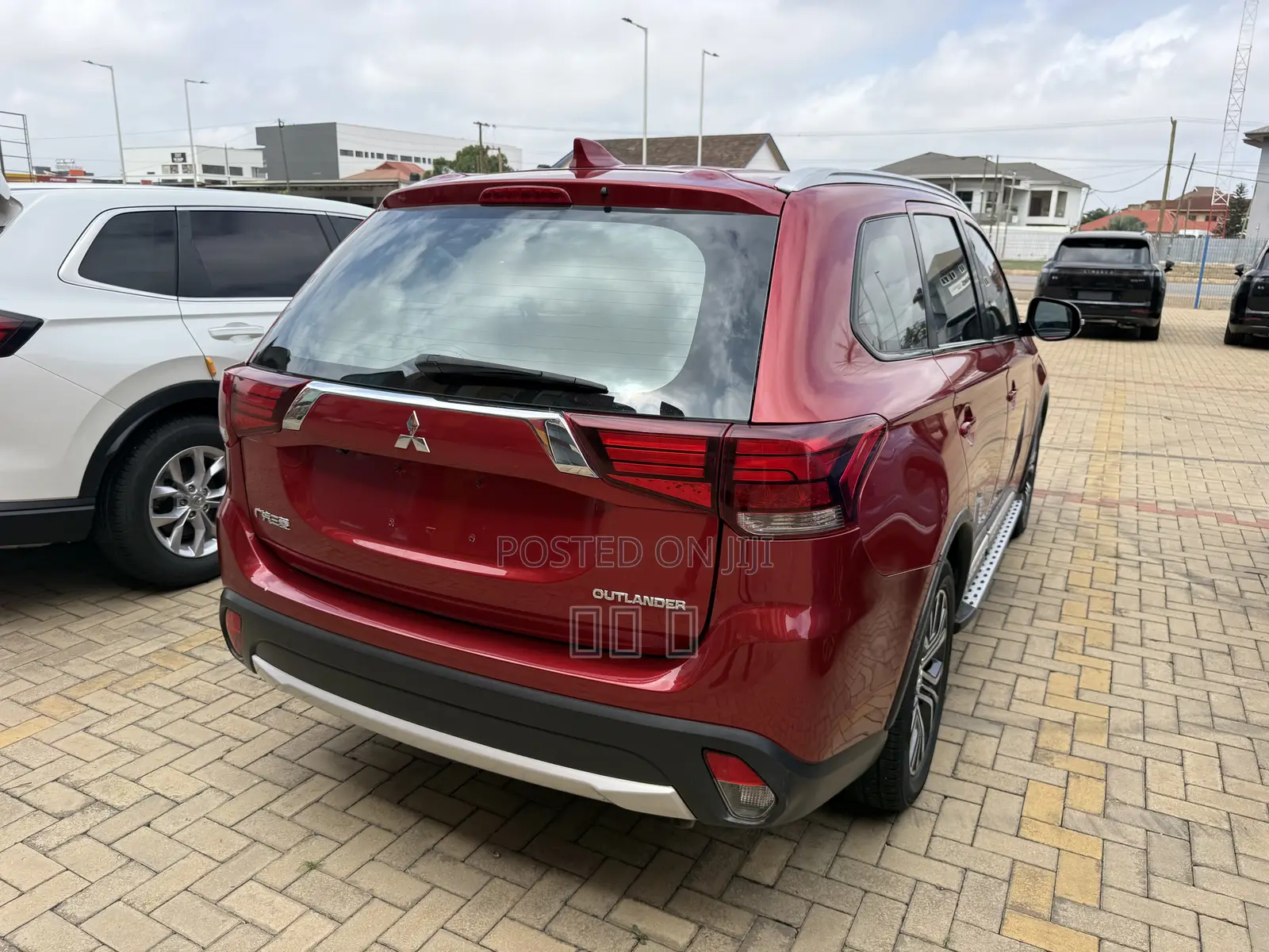 Mitsubishi Outlander 2.0 PHEV AWD 2017 Red