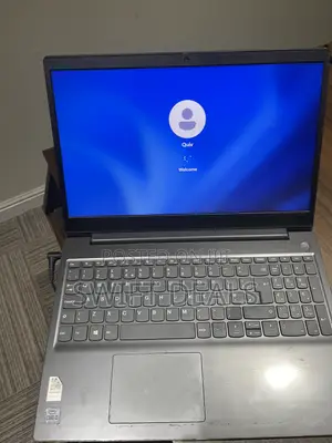 Laptop Lenovo 8GB Intel Core i3 HDD+SSD 1T