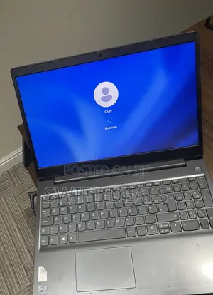 Laptop Lenovo 8GB Intel Core i3 HDD+SSD 1T