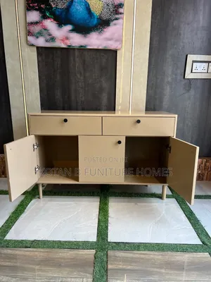 A Modern 5 Drawer Dresser