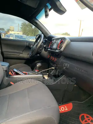 Toyota Tacoma 2018 Green