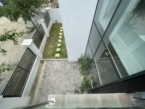 4bdrm House in Manet Court for rent