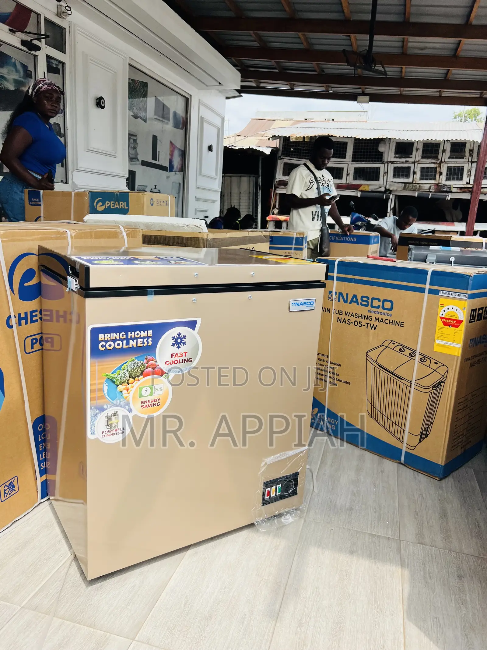 Check Out Classic Nasco Single Door Chest Freezer(Gold)150L