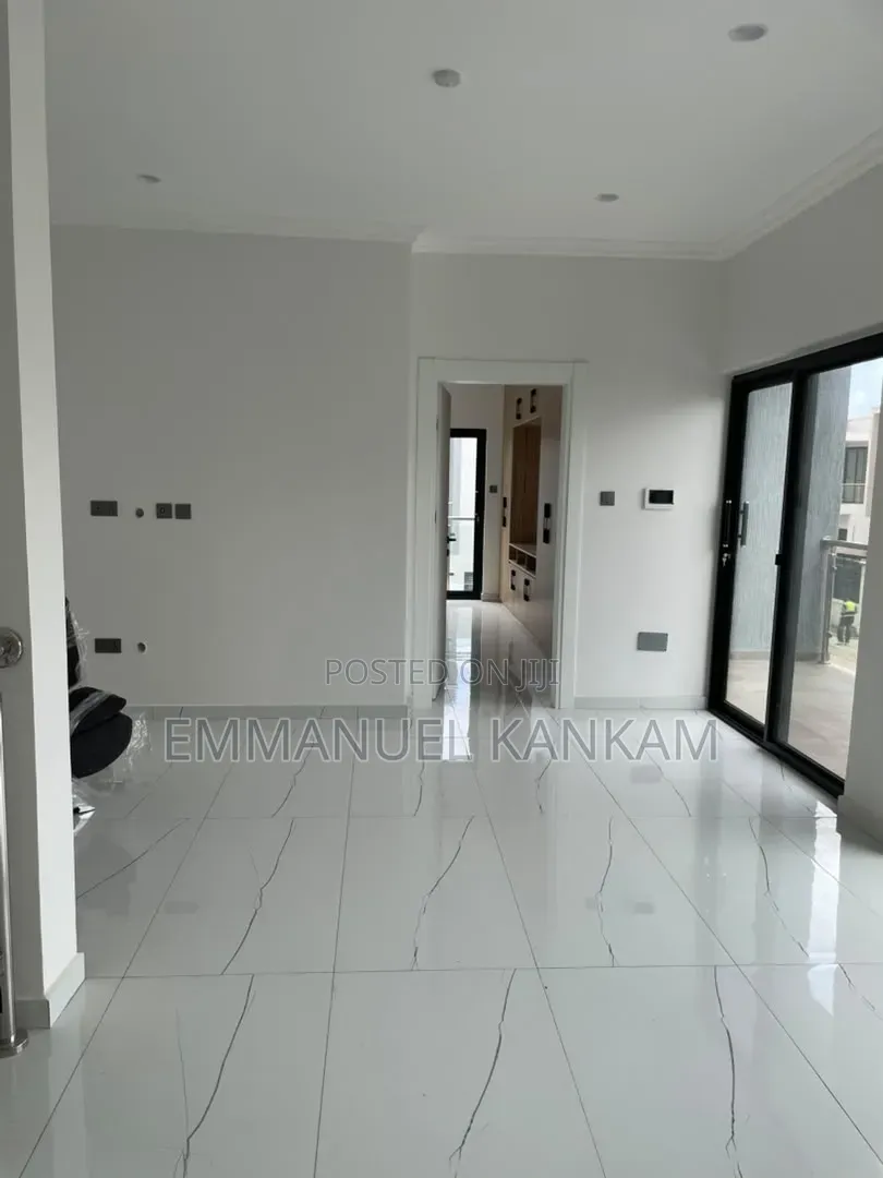 4bdrm House in Manet Court for rent