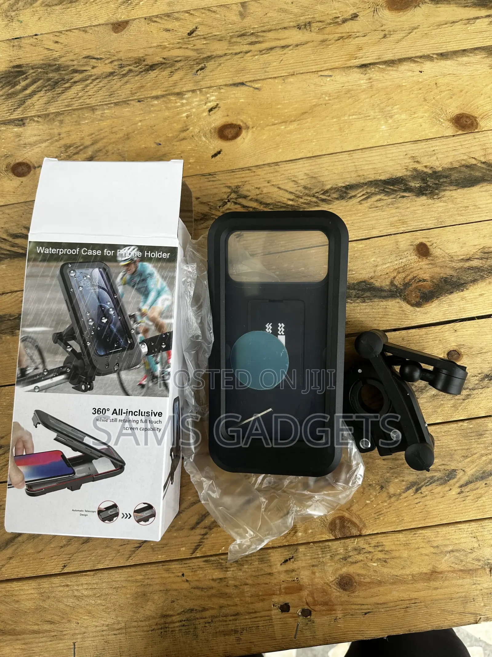 For the Waterproofcase,emphasize,Fulltouchscreencontrolunderheavy Rain