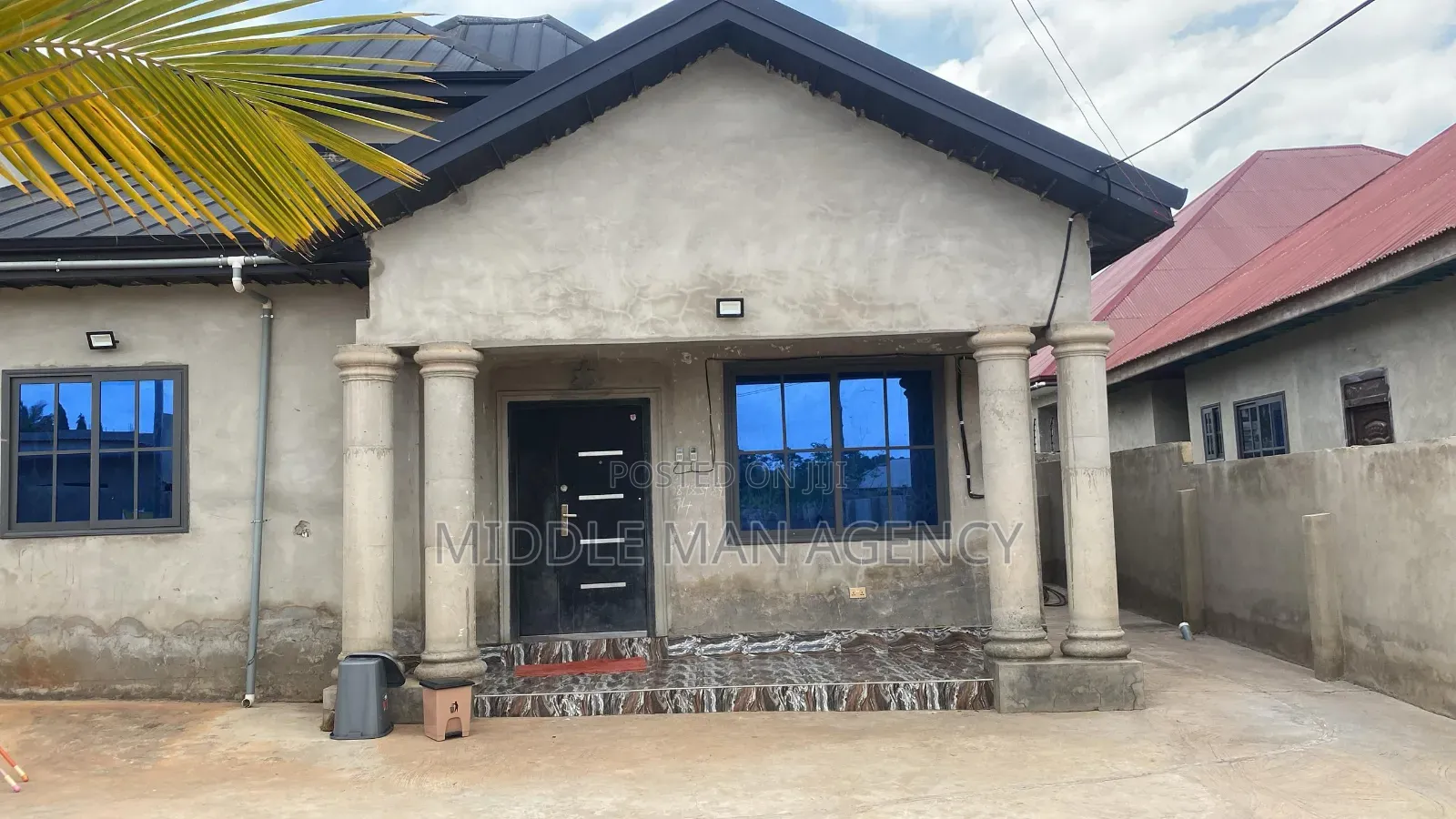 Furnished 4bdrm Apartment in Middle Man Agency, Kumasi Metropolitan