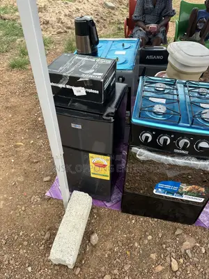 Nasco 4-Burner Gas Cooker With Oven