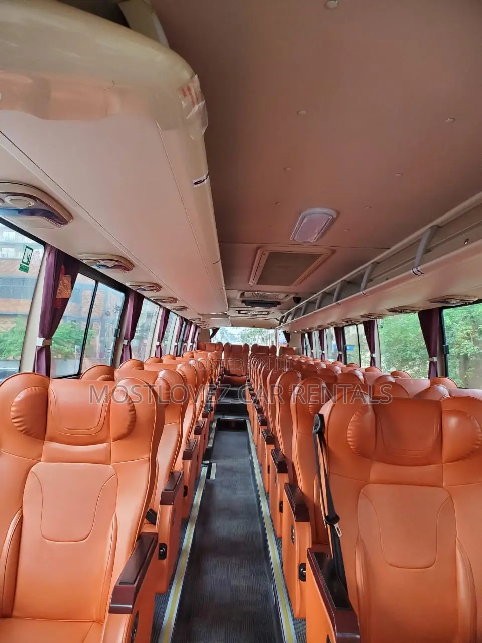 32-36 Seat Coaches Bus for Rent