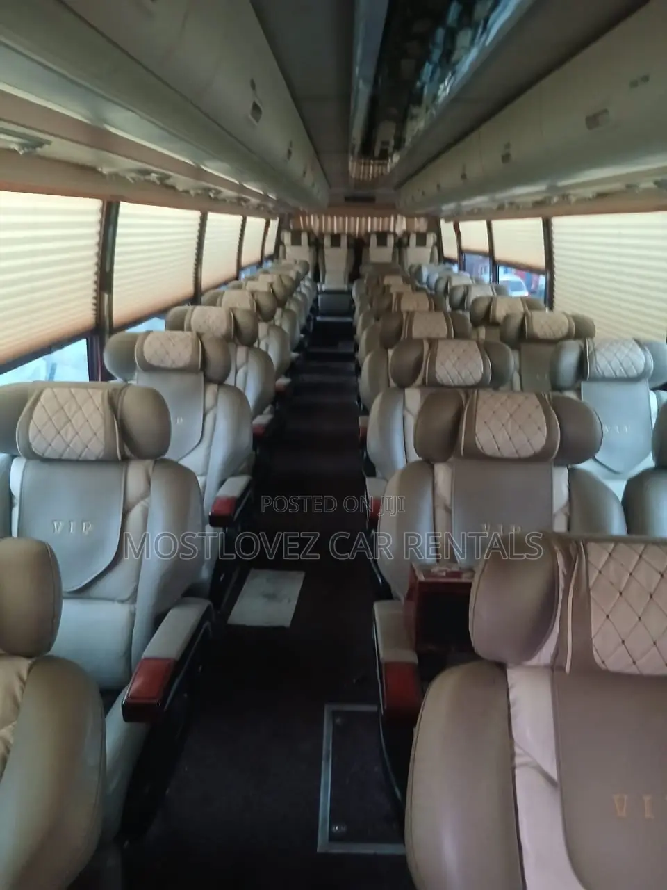 32-36 Seat Coaches Bus for Rent