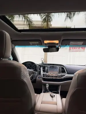 Toyota Highlander XLE 2019 White