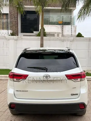 Toyota Highlander XLE 2019 White