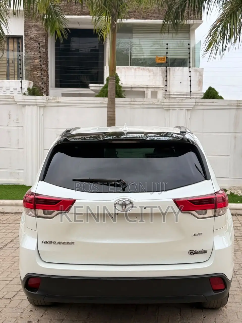 Toyota Highlander XLE 2019 White