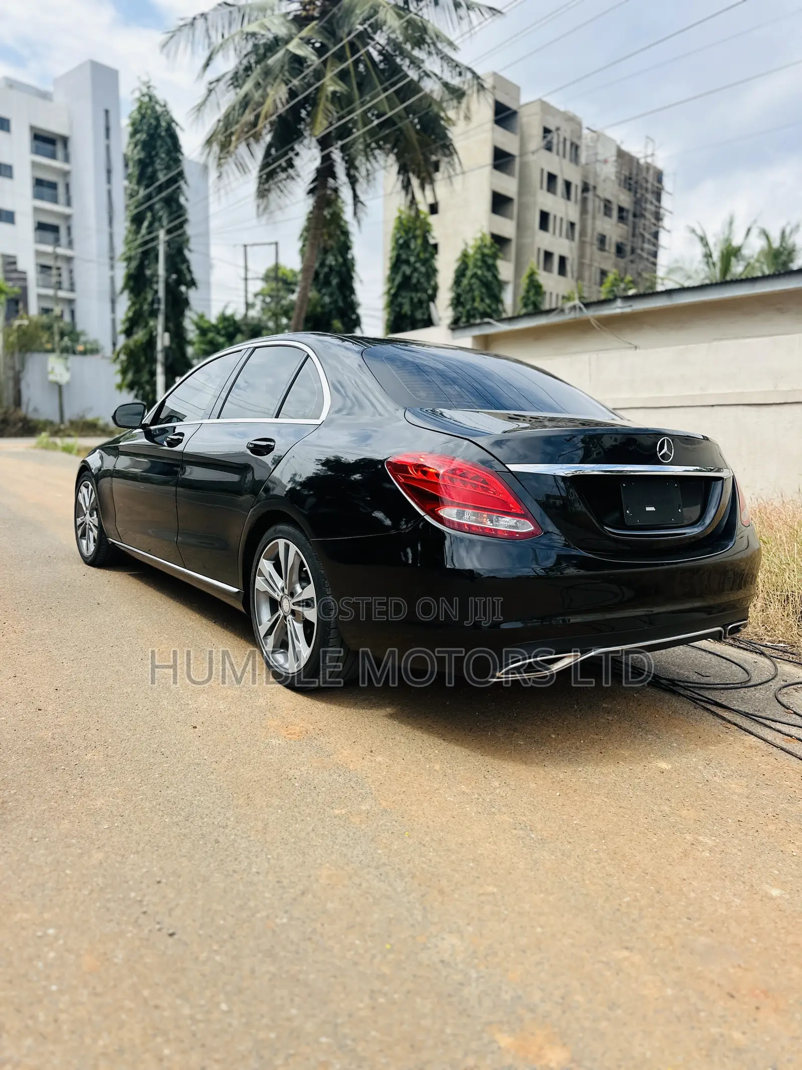 Mercedes-Benz C300 2017 Black