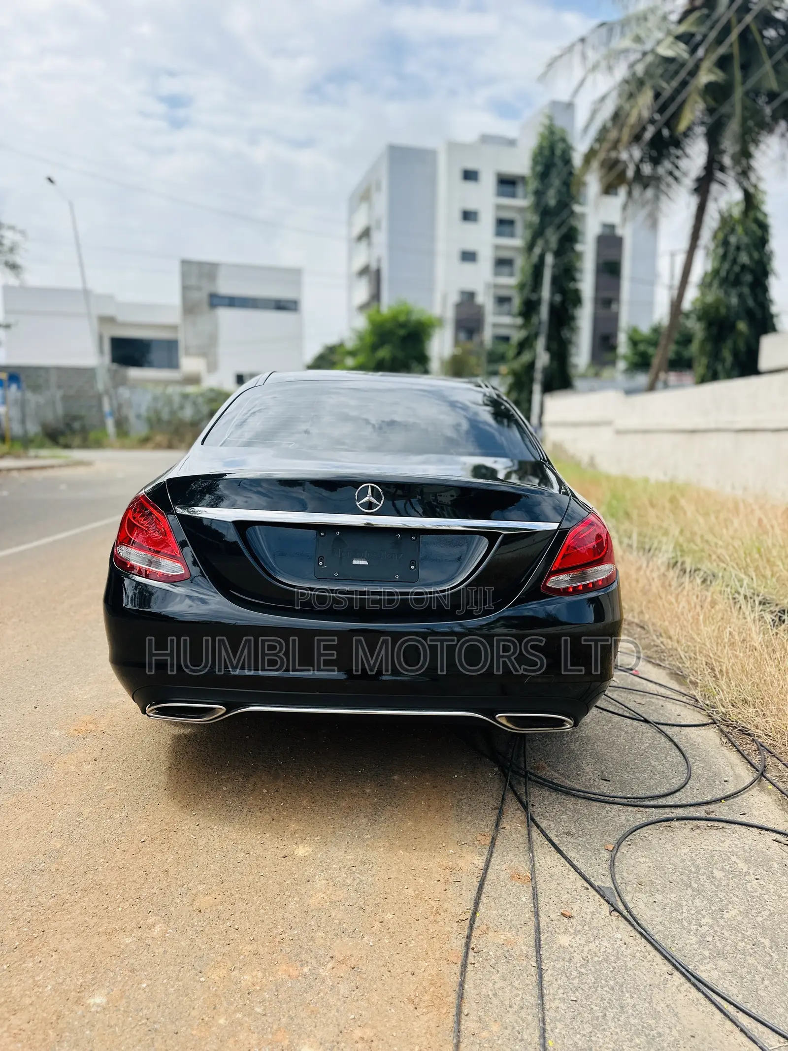 Mercedes-Benz C300 2017 Black