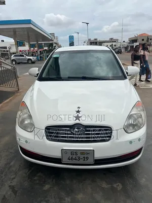 Hyundai Accent 2010 Off white