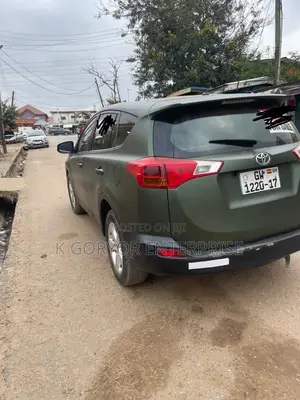 Toyota RAV4 2015 Green