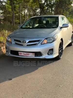 Toyota Corolla 2013 Silver