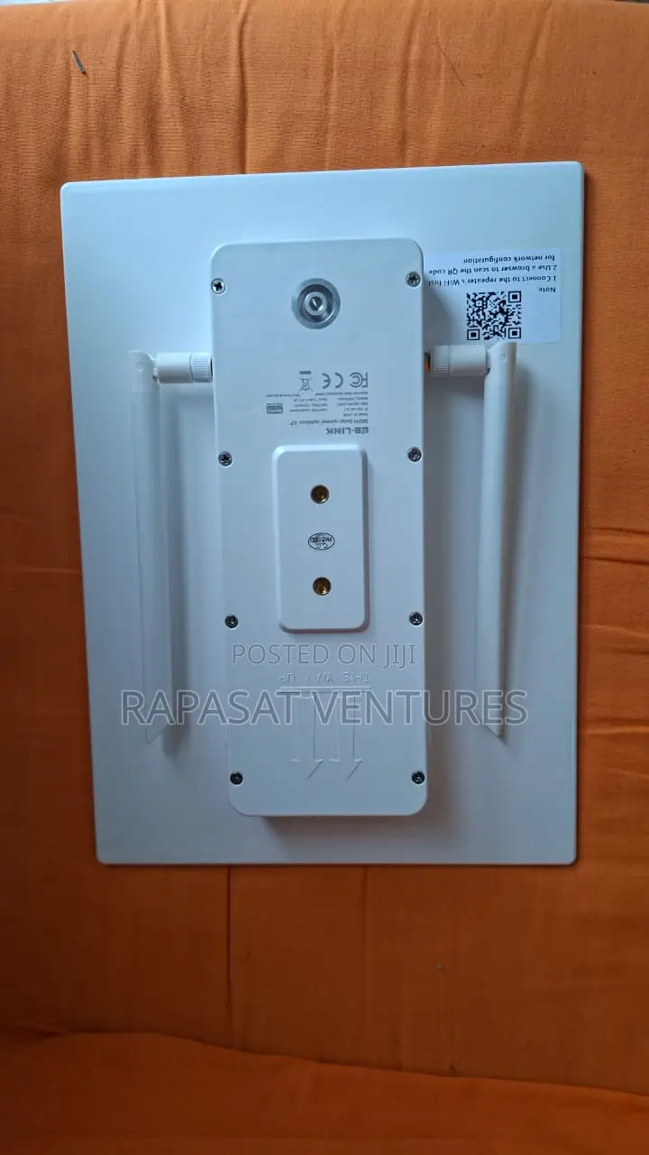 LB-LINK 300M Solar-Powered Outdoor Repeater BL-SA30