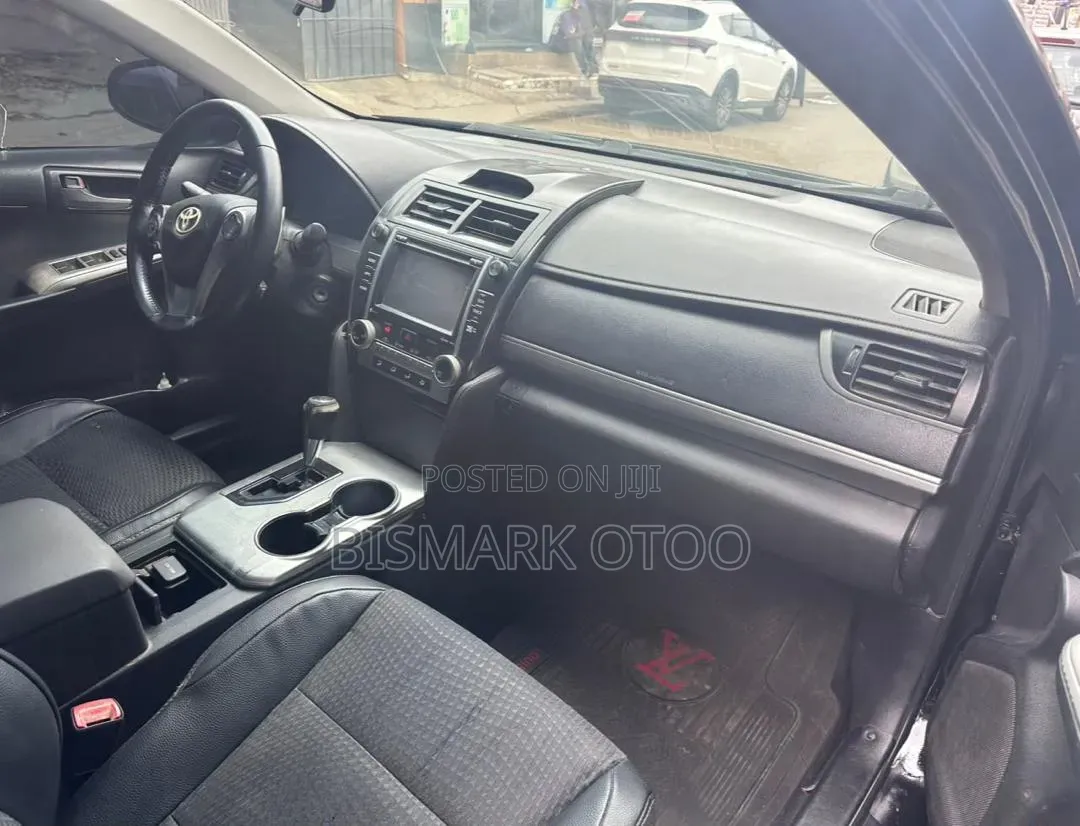 Toyota Camry SE 4dr Sedan (2.5L 4cyl 6A) 2014 Black