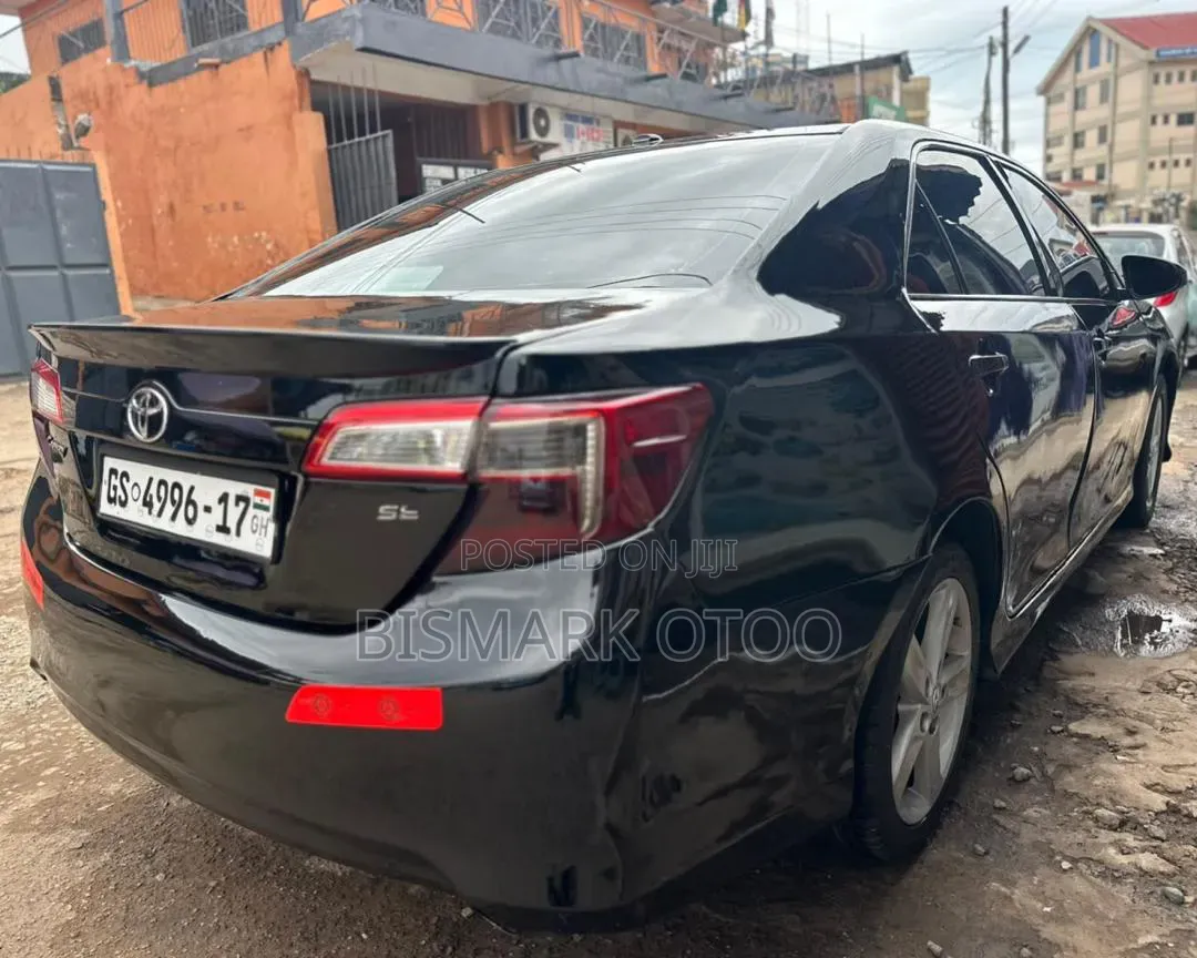 Toyota Camry SE 4dr Sedan (2.5L 4cyl 6A) 2014 Black