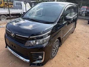 Toyota Voxy V 2WD 8-Seater 2014 Black
