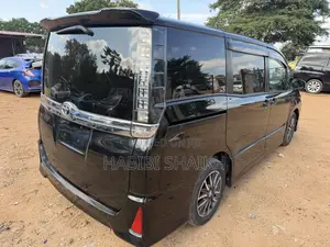 Toyota Voxy V 2WD 8-Seater 2014 Black