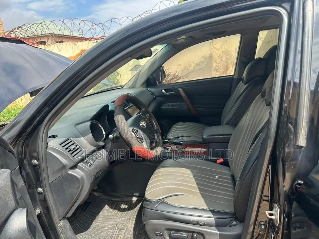 Toyota Highlander 2015 Black