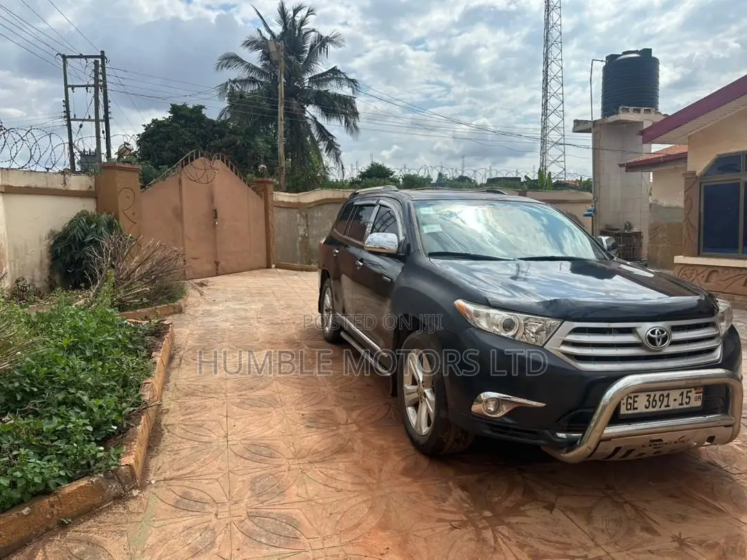 Toyota Highlander 2015 Black