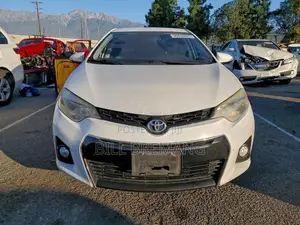 Toyota Corolla 2016 White