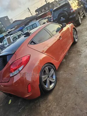 Hyundai Veloster 3dr Hatchback w/Black Interior (1.6L 4cyl 6AM) 2015