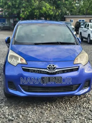 Toyota Ractis 1.3 FWD 2014 Blue