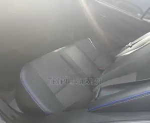 Toyota Corolla SE (1.8L 4cyl 6M) 2018 Gray